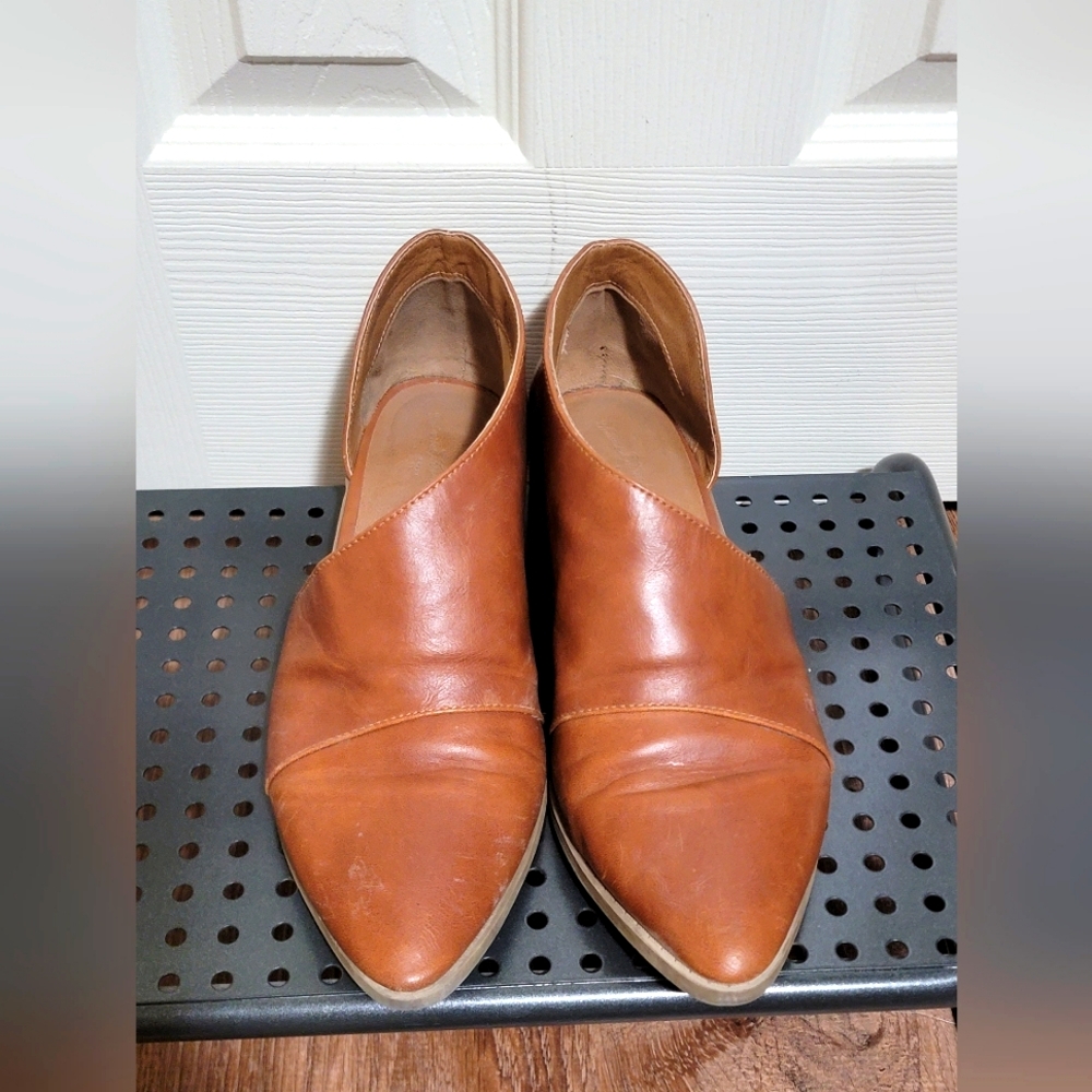 Women's shoes